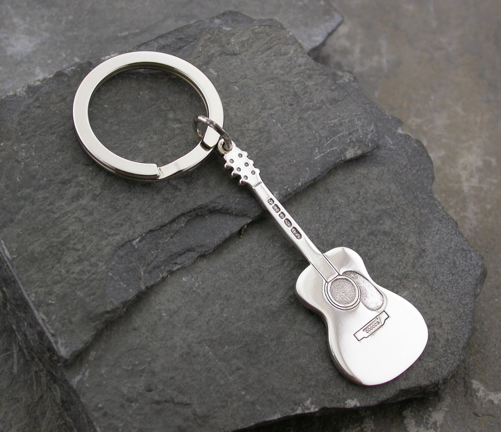 Engraved personalised metal cream diamanté guitar keyring in gift pouch BR577