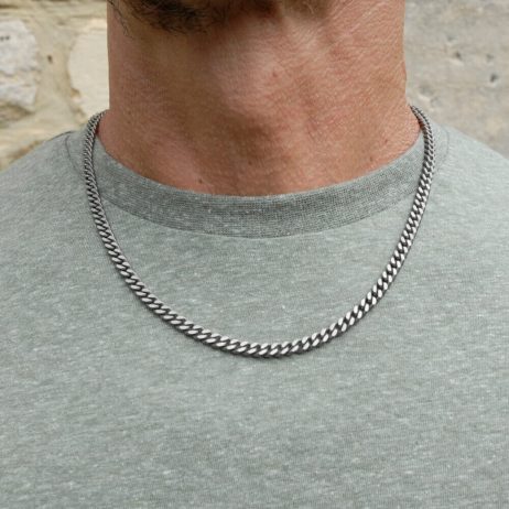 Gents Titanium Curb Chain Necklace. Delivered UK & Worldwide.