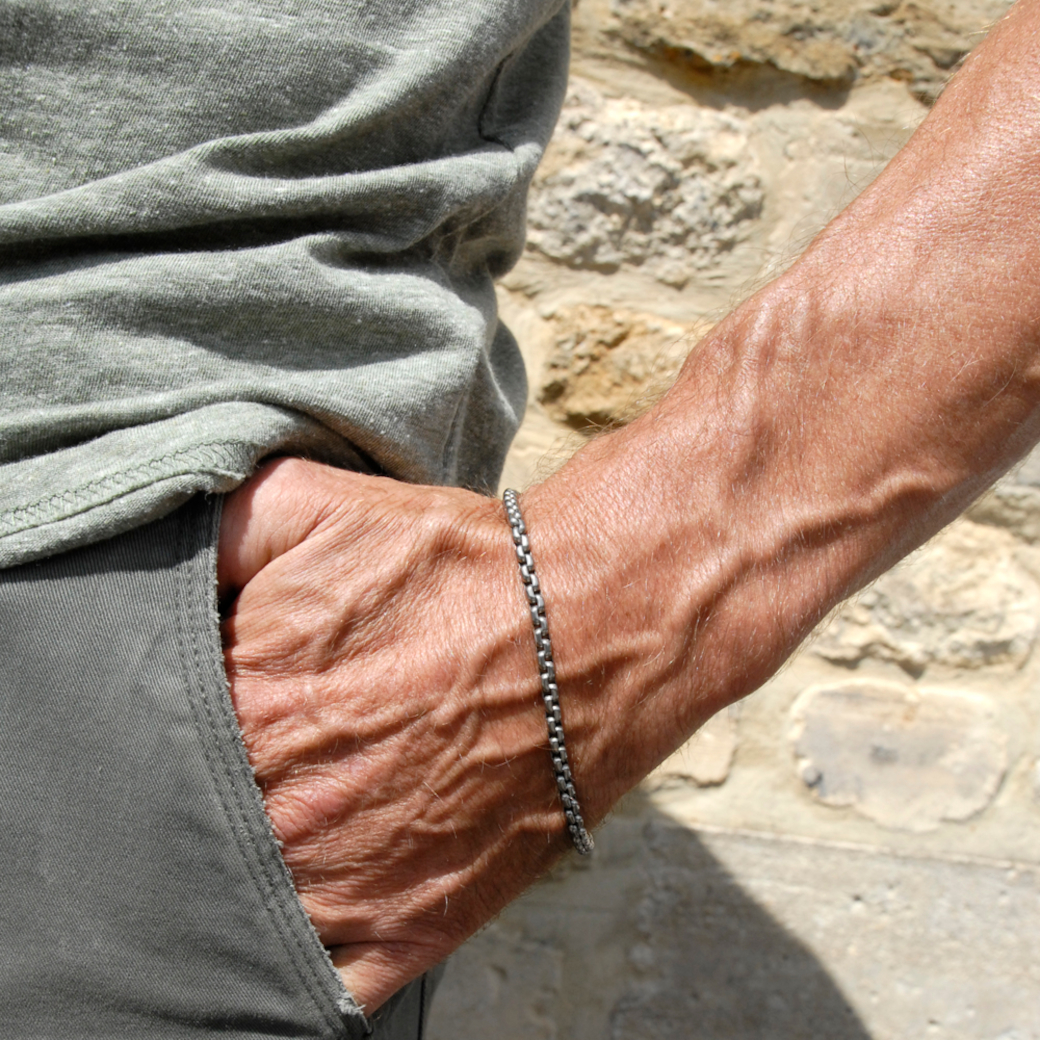 Titanium Strong Square Link Chain Bracelet Gents Titanium Chain Bracelet. Delivered UK & Worldwide.