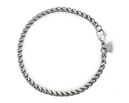 Sleek Grade 2 titanium wheat chain bracelet, hand-finished in the UK. Lightweight, hypoallergenic, and perfect for everyday wear. Available in multiple lengths and polished finish.